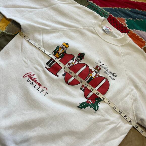 Vintage 1992 ‘The Nutcracker’ 100 Year Anniversary White Crewneck Large / XL - Picture 5 of 6